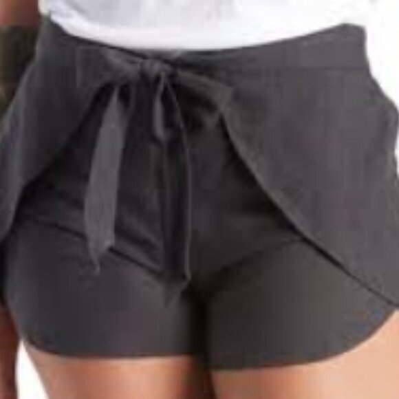 Patagonia dark gray Garden Island hemp-blend wrap tie-front shorts sz M - Picture 1 of 12